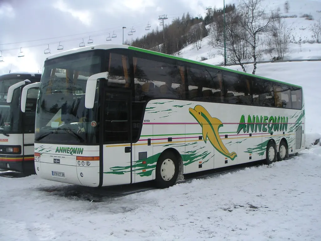 2007 LES 2 ALPES 38 CARS ANNEQUIN