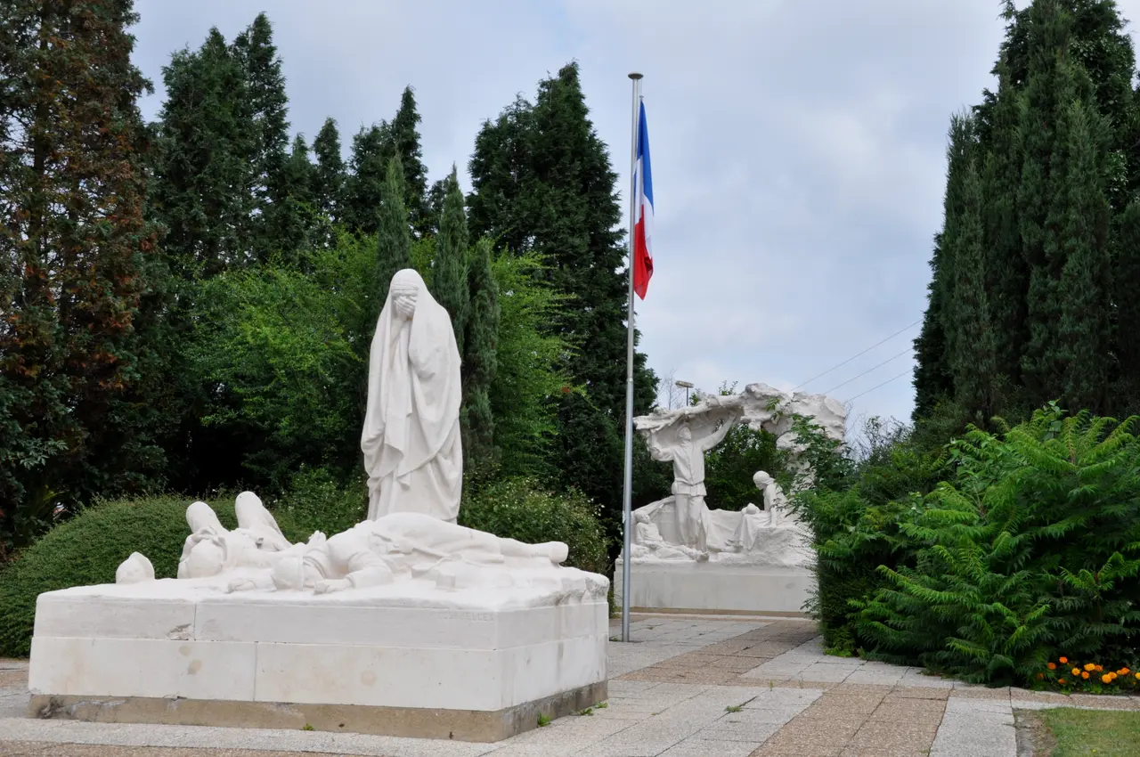 Monument aux morts Auchel