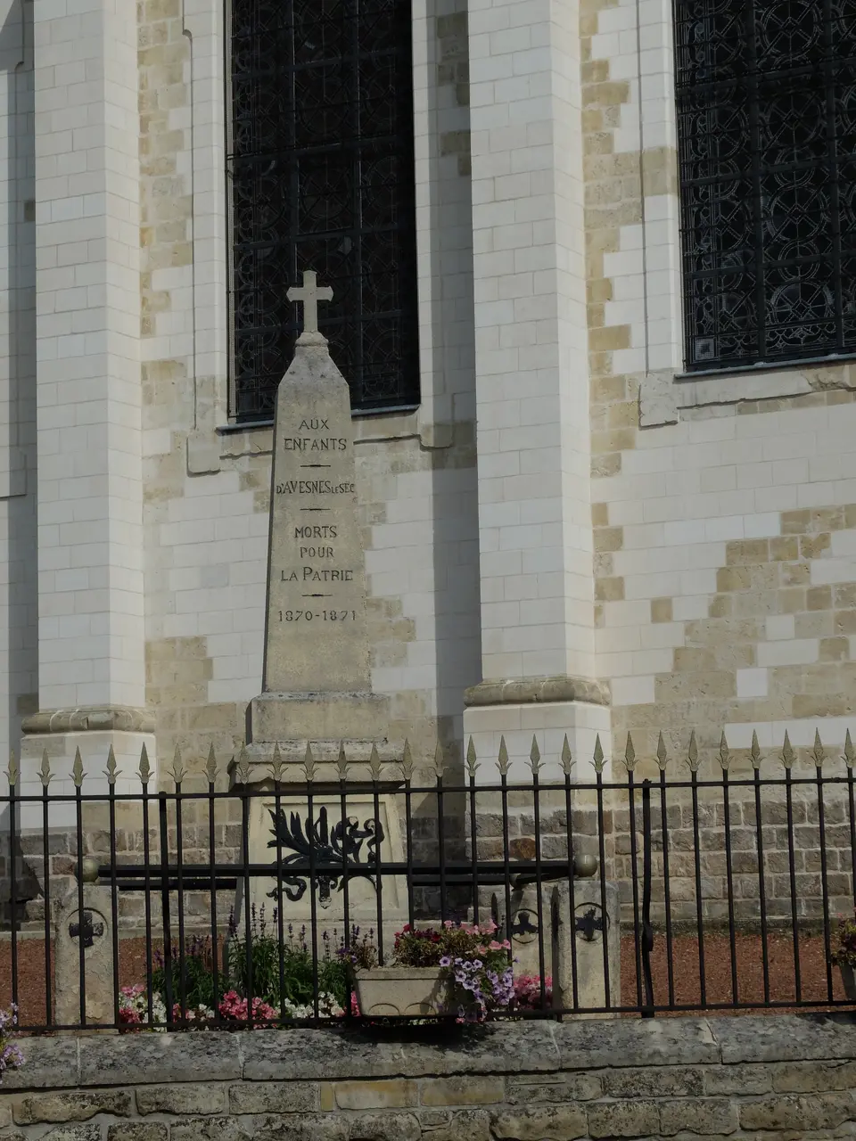 Avesnes-le-Sec - Monument aux morts de 1870