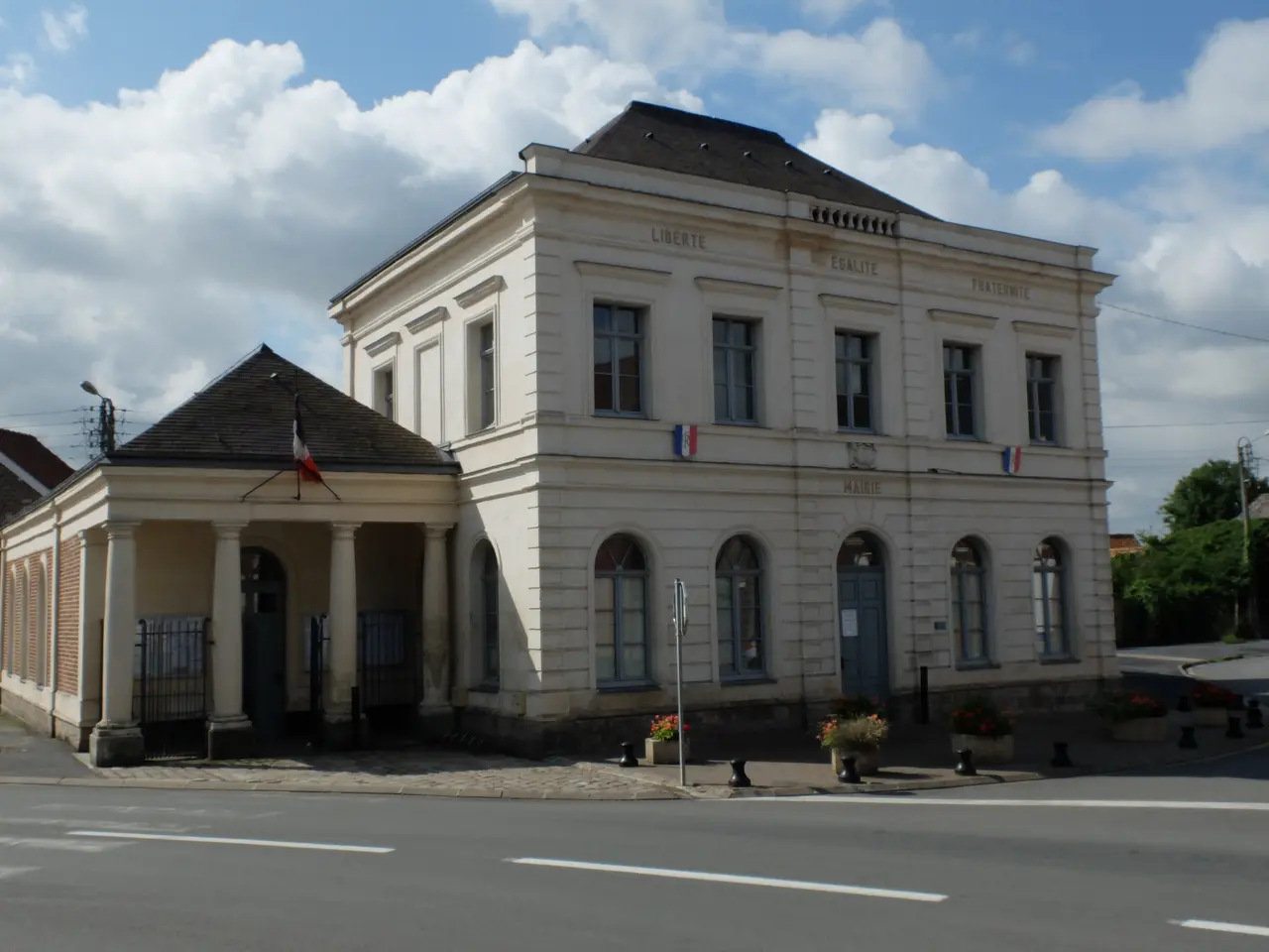 Avesnes-le-Sec - Mairie