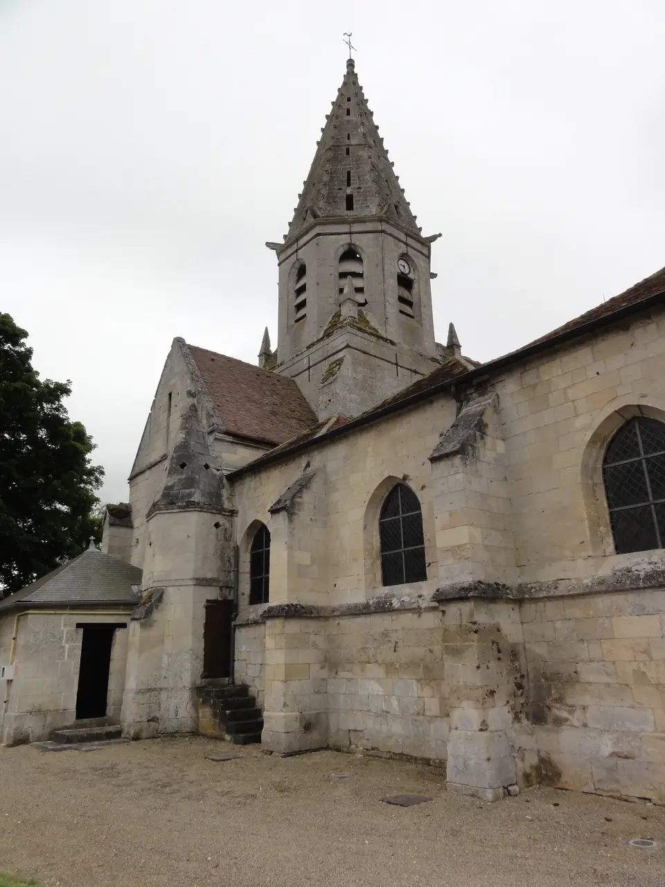 Belleu (Aisne) église (03)
