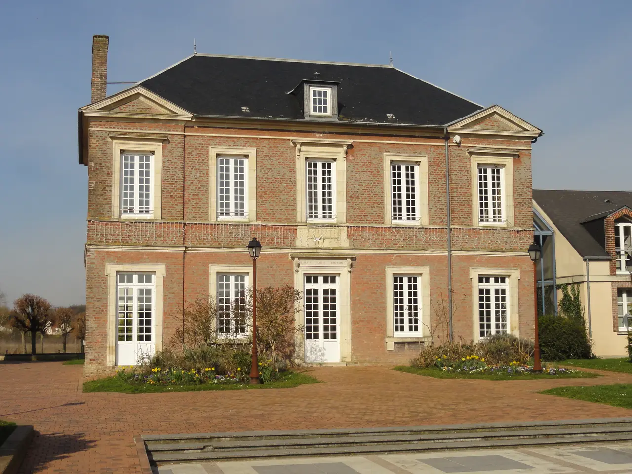 Bornel (60), mairie 1