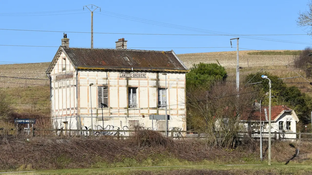 Gare de Lamotte-Brebière (80)