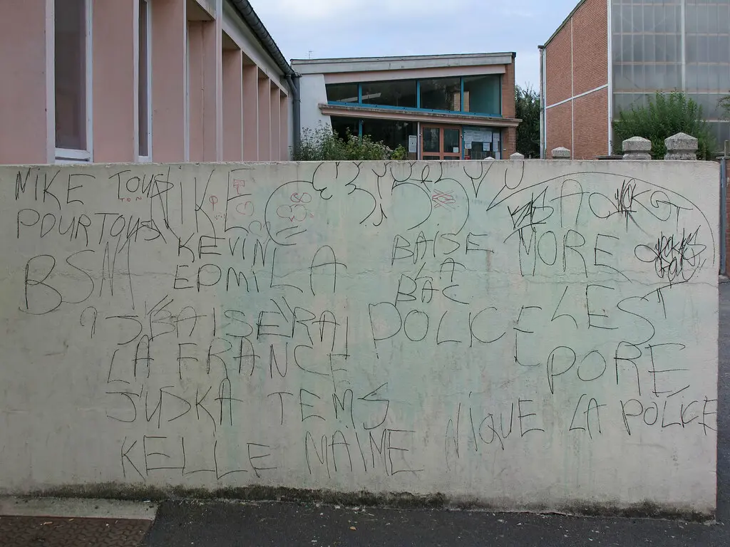 Bruay sur l'Escaut (Nord), école primaire.
