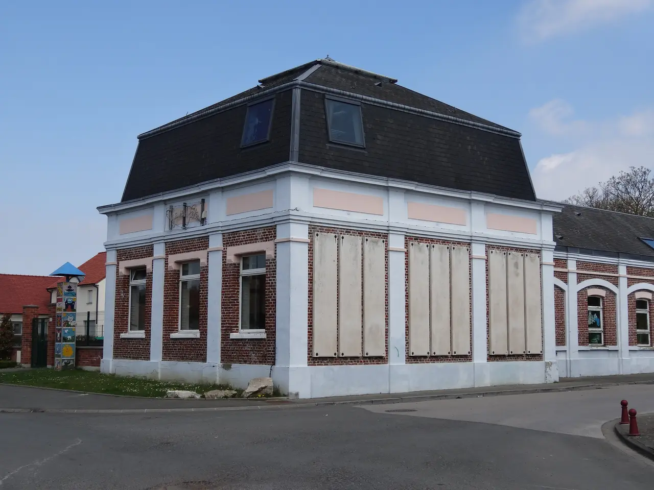 Bully-les-Mines - Écoles des cités de la fosse n° 6 - 6 bis des mines de Béthune (11)