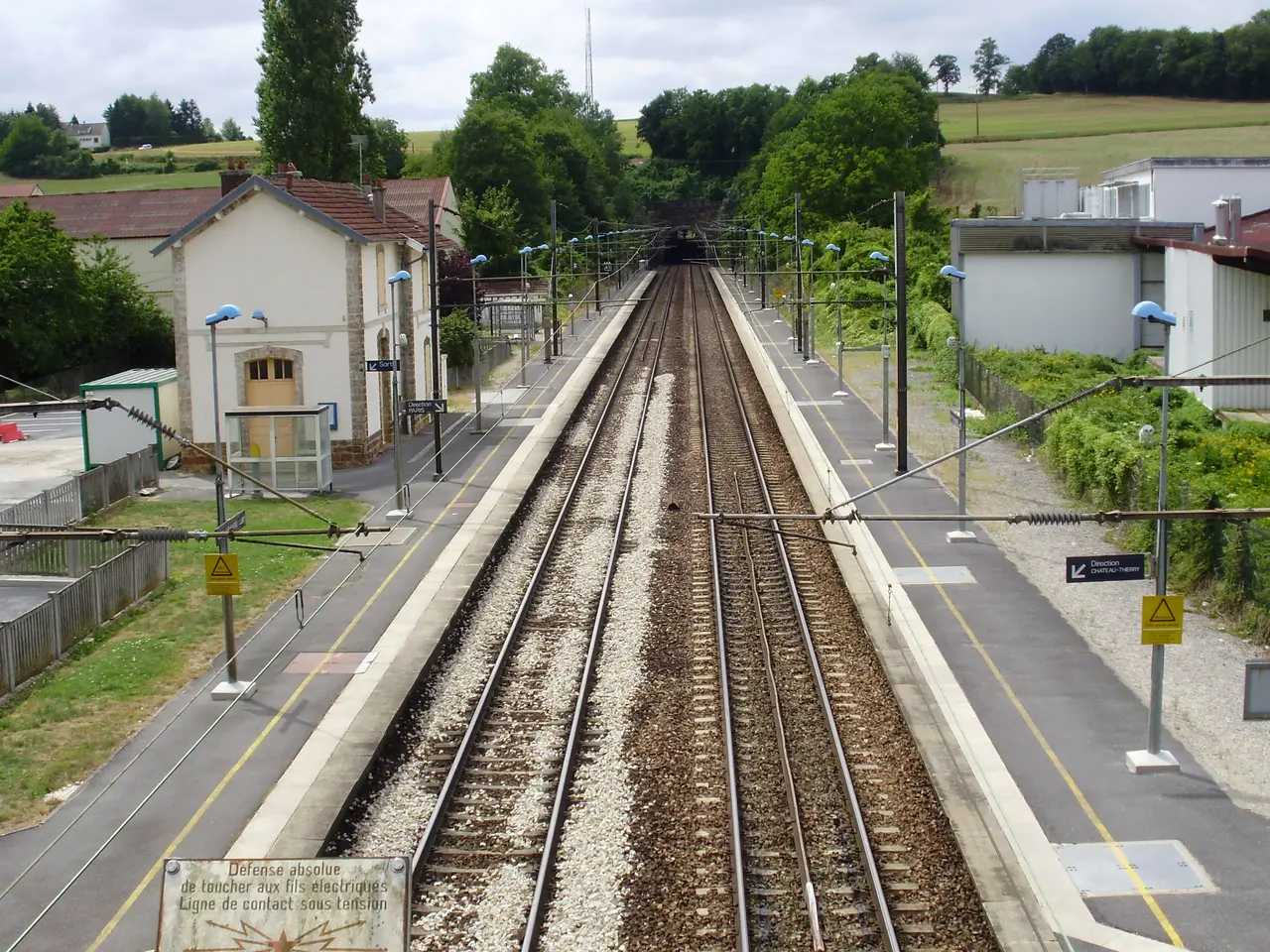 File:Gare de Chézy-sur-Marne 02.jpg