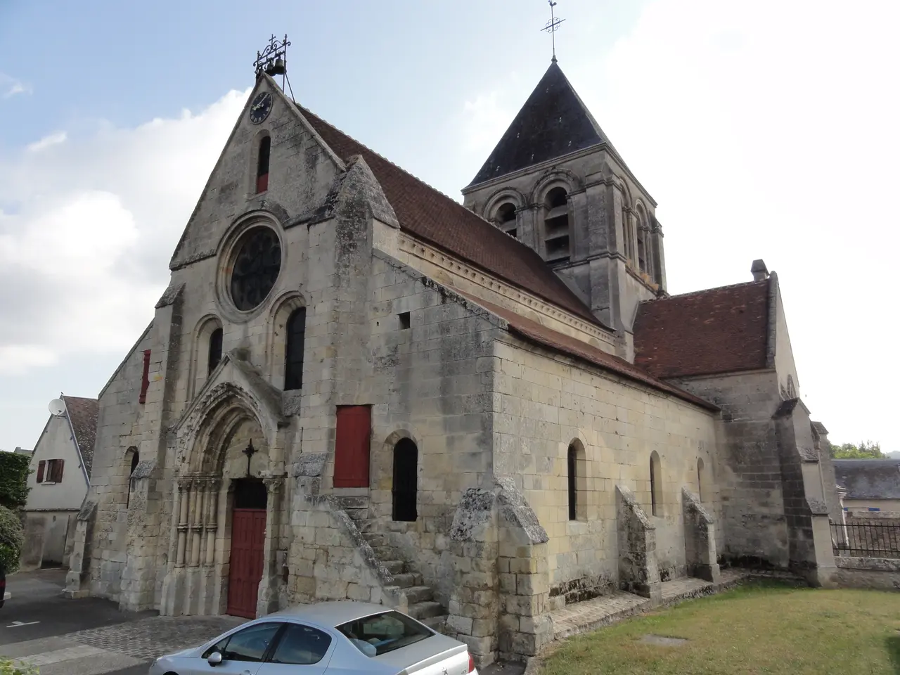 Courmelles (Aisne) église (01)