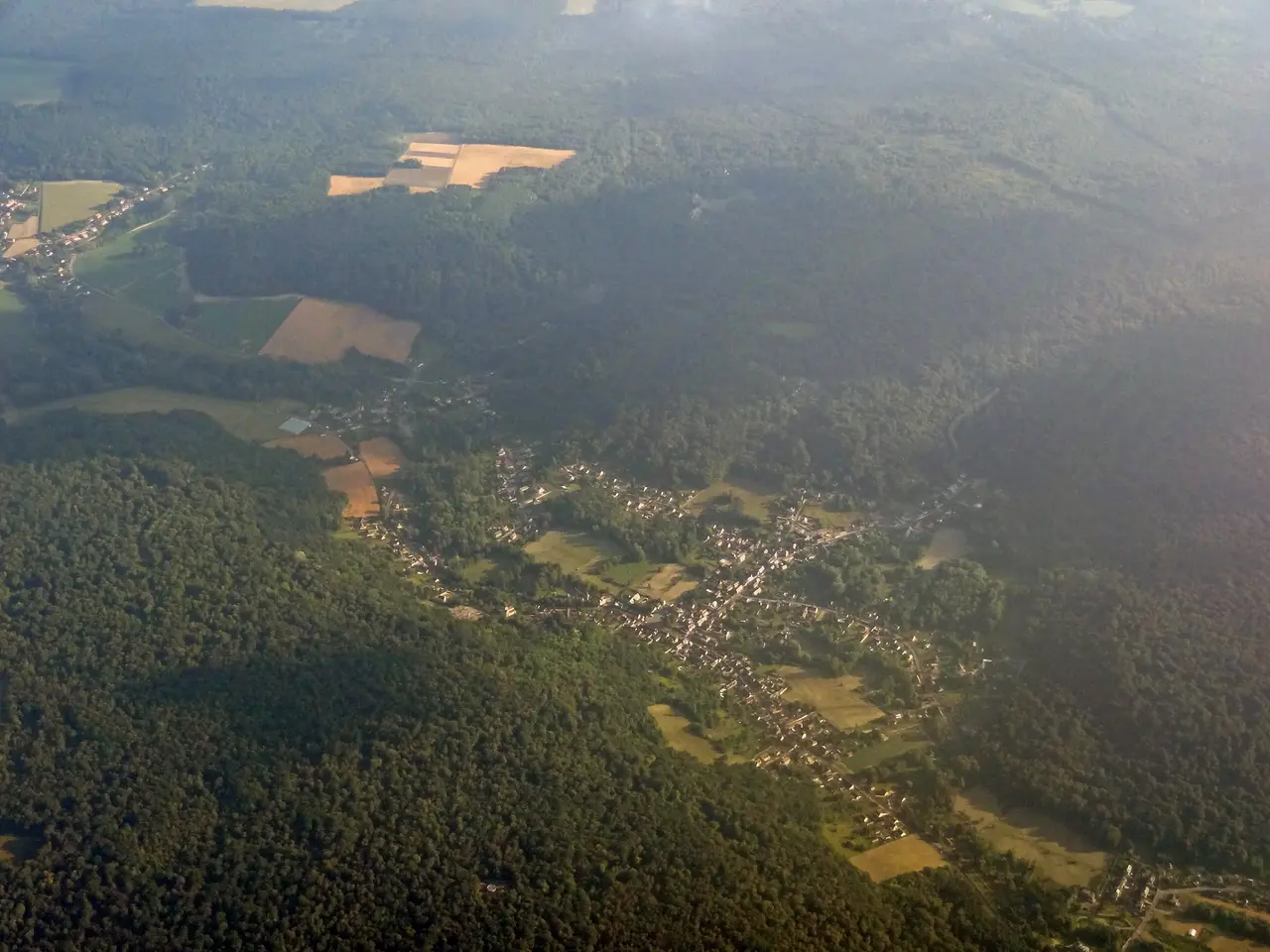 Vue aérienne de Cuise-la-Motte 01