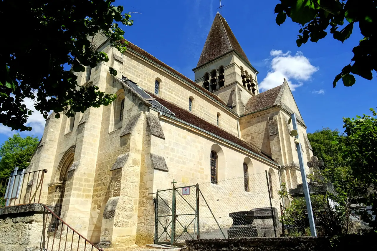 Cuise-la-Motte (60), église Saint-Martin, vue depuis le sud-ouest 1
