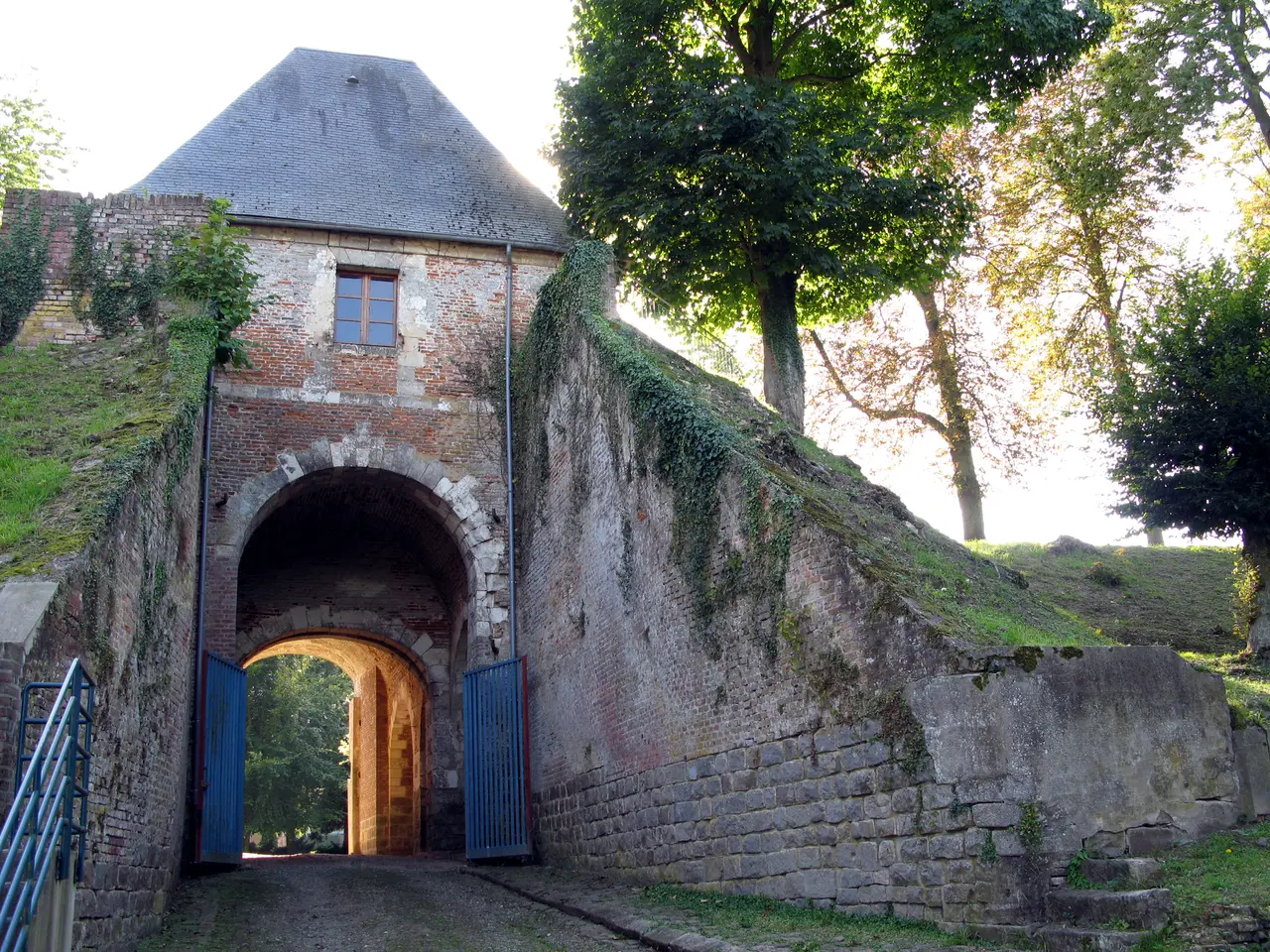 Doullens citadelle (intérieur) 5