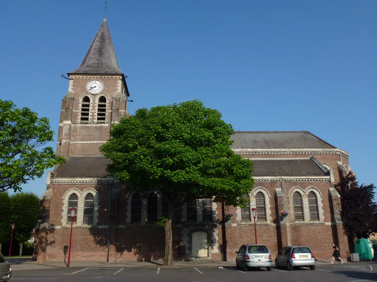 Dourges (Pas-de-Calais, Fr) église 02