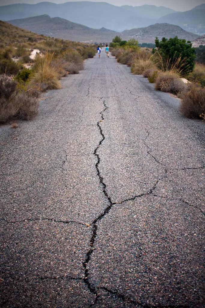 - Que les esquerdes en el camí, no ens frenin! - Cabo de Gata