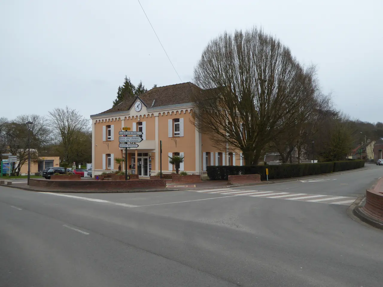 Lapugnoy la mairie (2)