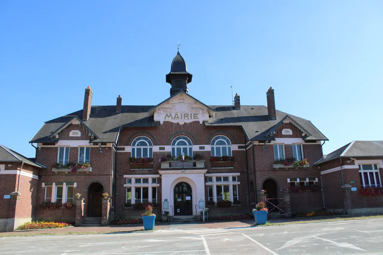 Lassigny Mairie