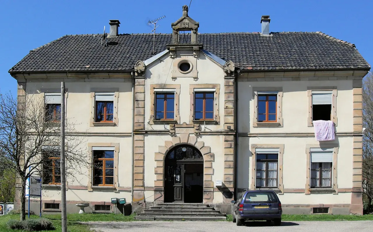 Leval, Mairie