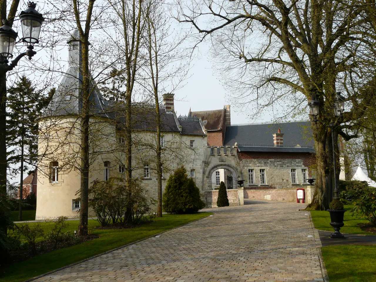 Ligny-en-Cambrésis château 1