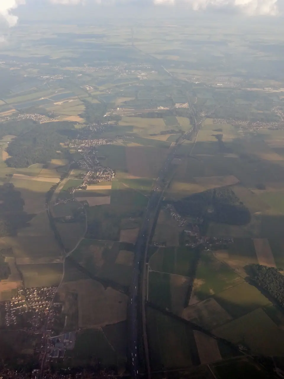 Vue aérienne de la LGV Nord à Longueil-Sainte-Marie et Le Fayel 01