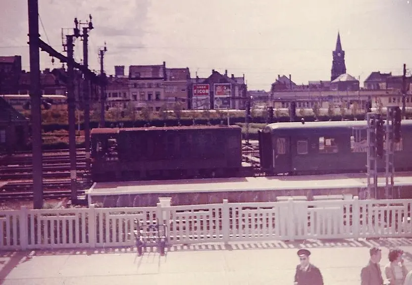 SNCB Baume et Marpent Class 250 015 (8247047067)