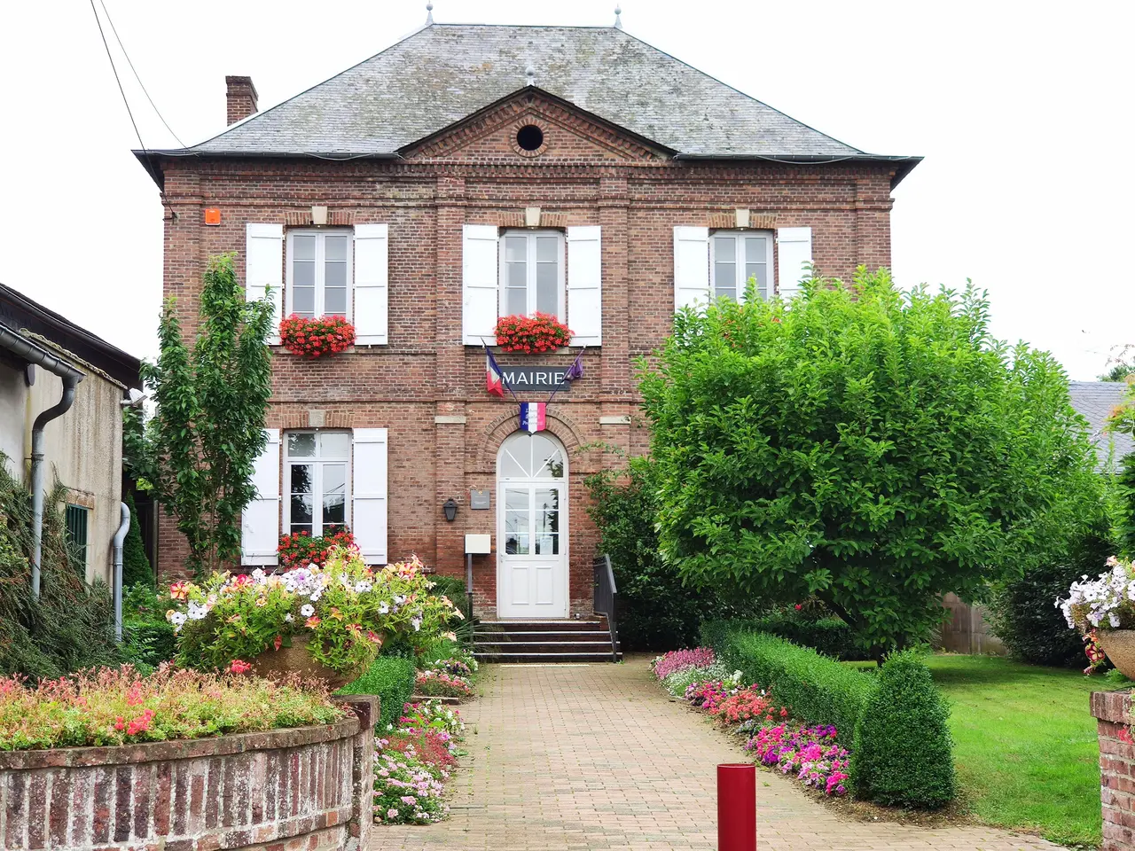 Moliens - Mairie - IMG 20190817 142808
