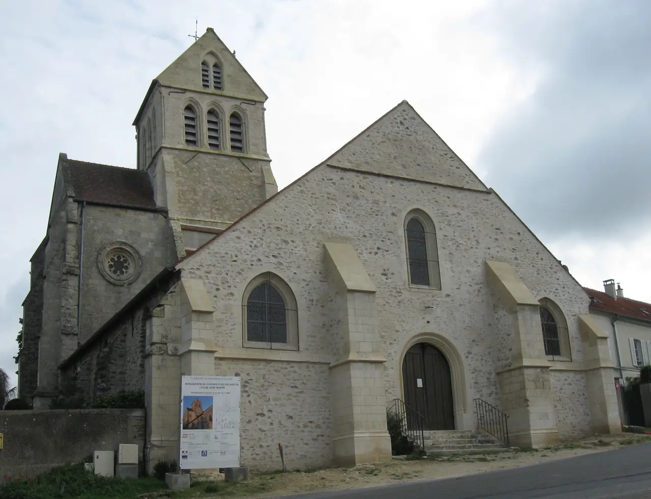 Montreuil-aux-Lions église 1