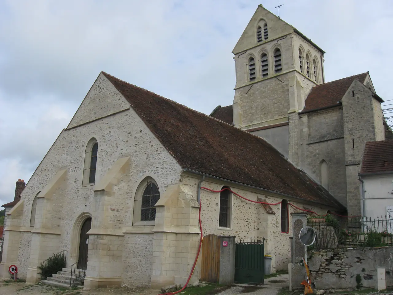 Montreuil-aux-Lions église