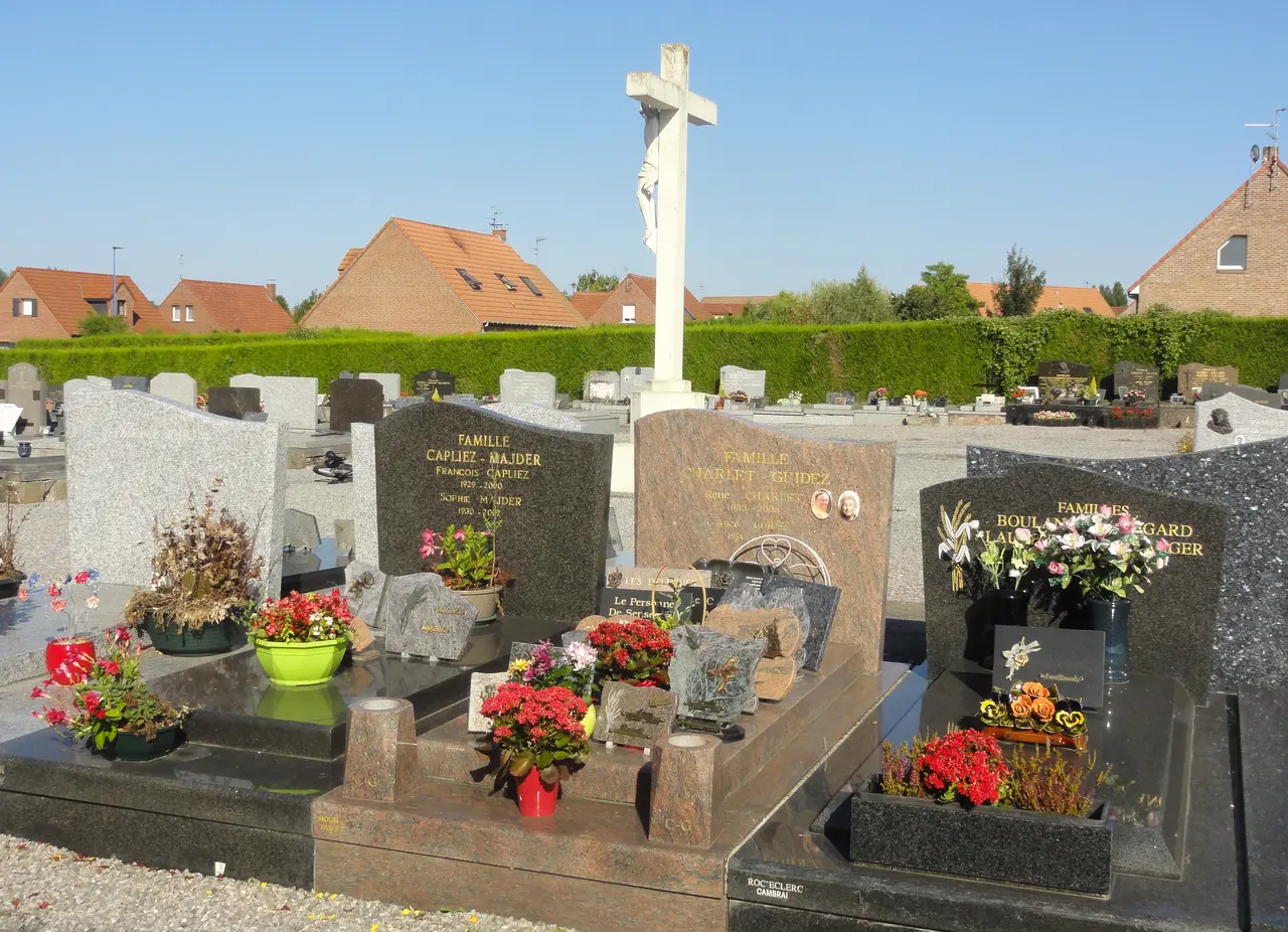 Paillencourt - Cimetière de Paillencourt (10)