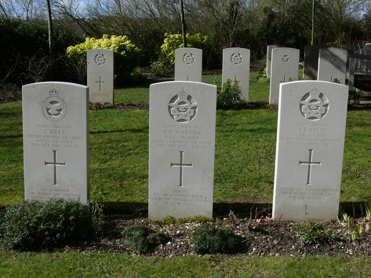 POIX-DE-PICARDIE Le cimetière militaire du Commonwelth