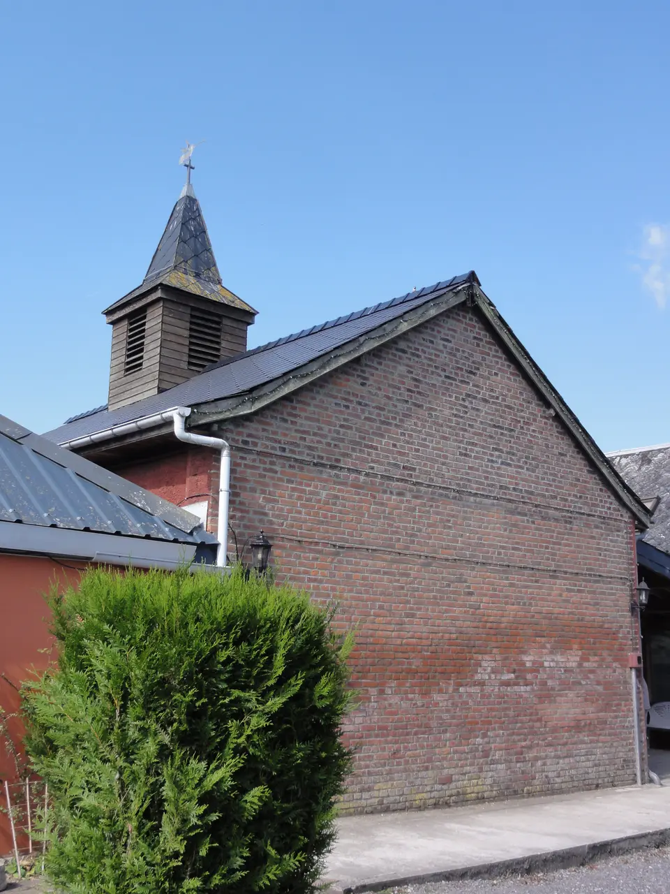 File:Prisches (Nord, Fr) N. D. de Prisches, (anciens-catholiques).jpg