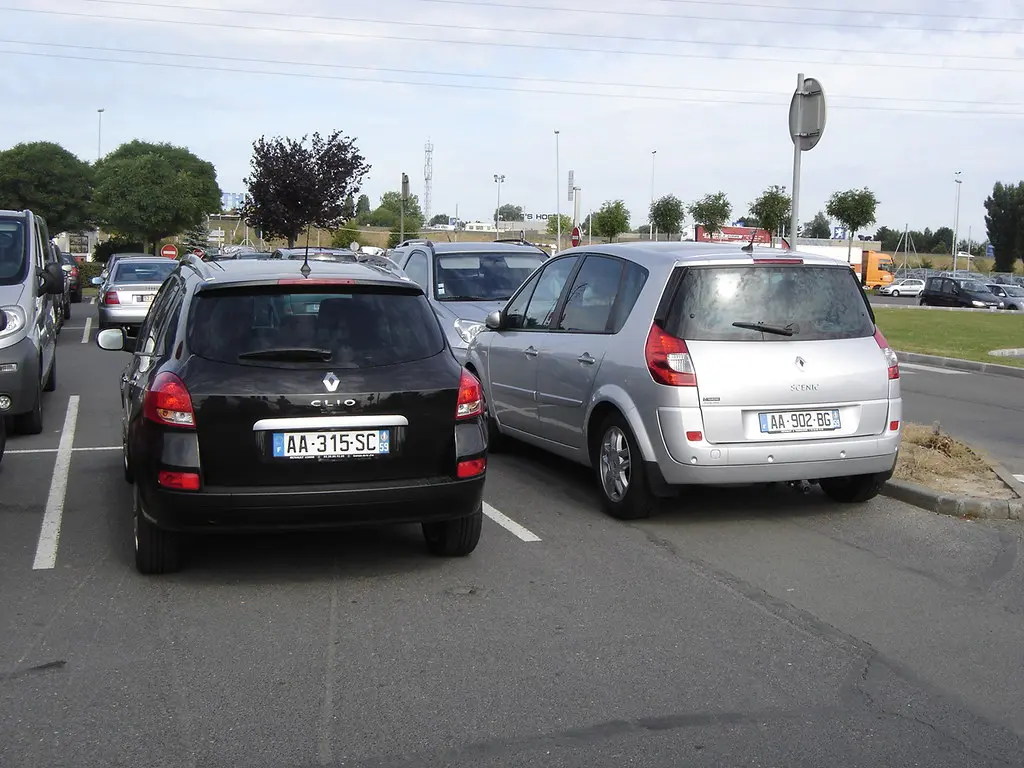 Roncq: New French License Plates
