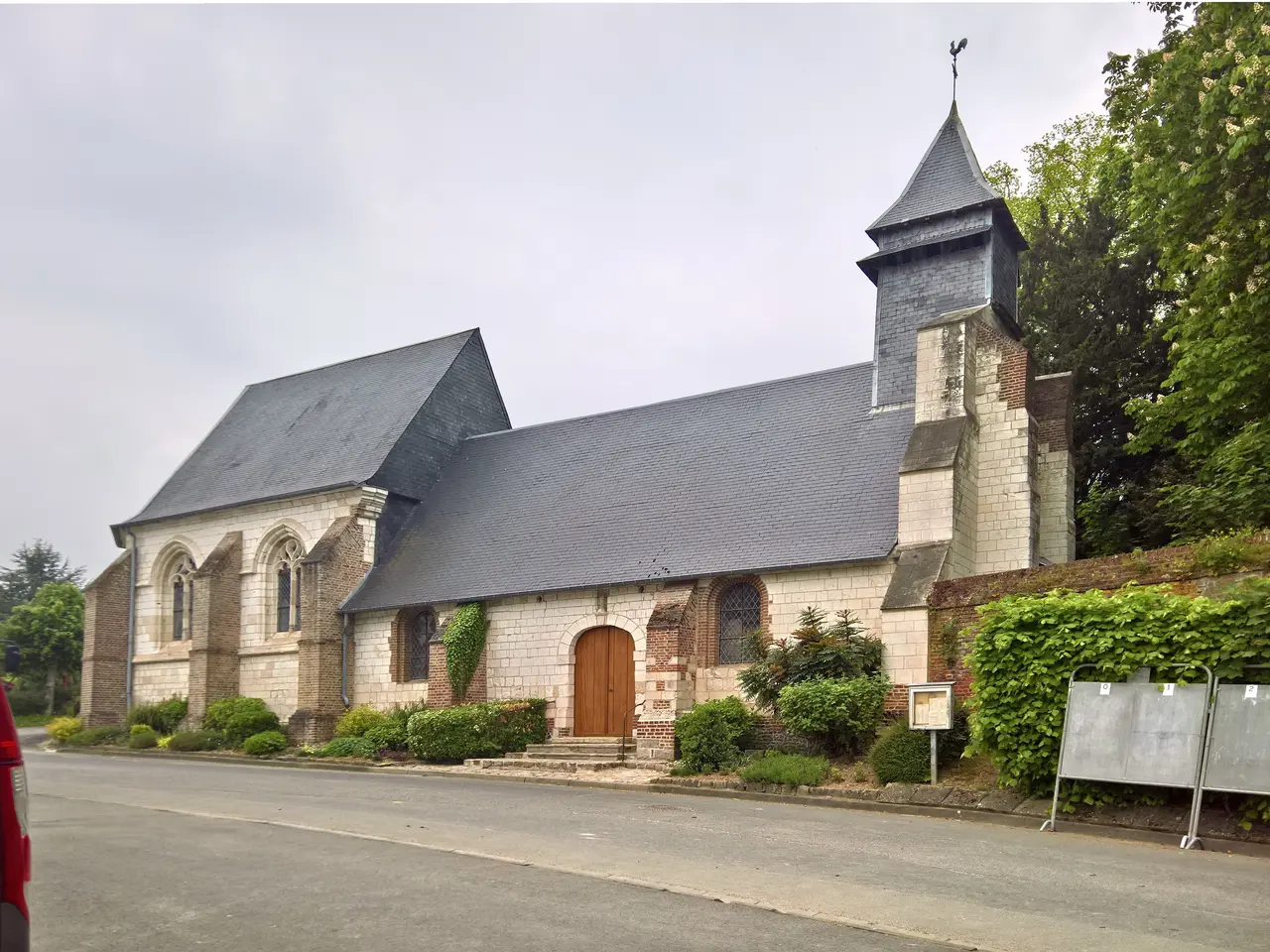 Saveuse - Eglise - WP 20190518 10 56 22 Pro