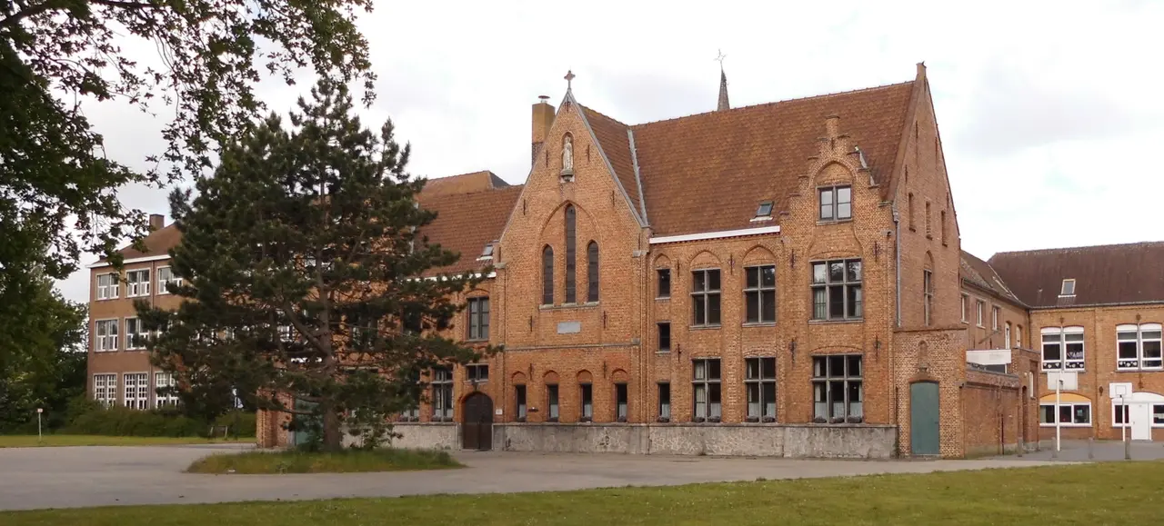Kloostercomplex met school, woonpaviljoenen en dienstgebouwen De Spycker en Nieuwland - Sint-Kruis