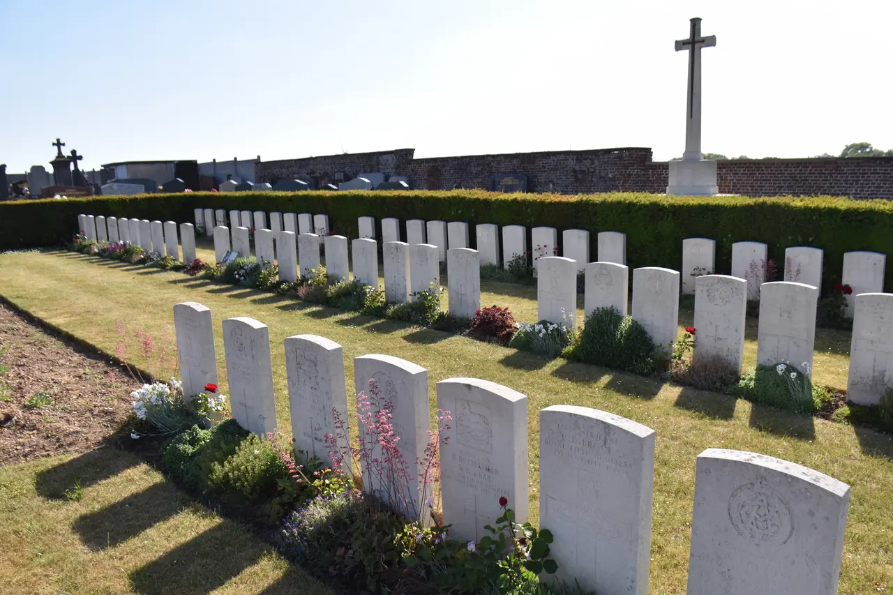 Thiant Communal Cemetery Extention 27