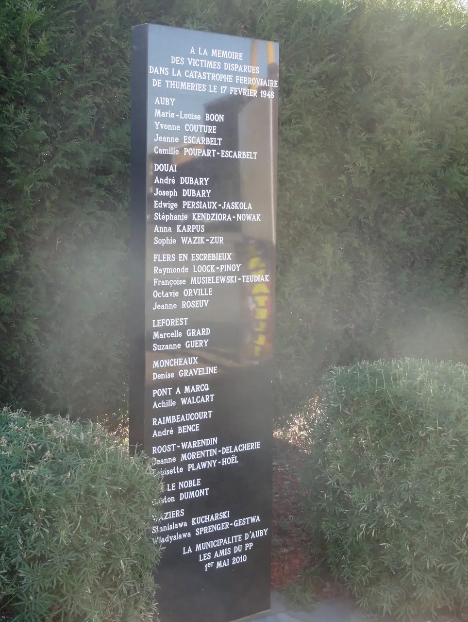 Auby - Monument aux victimes de la catastrophe ferroviaire de Thumeries du 17 février 1948 (01)