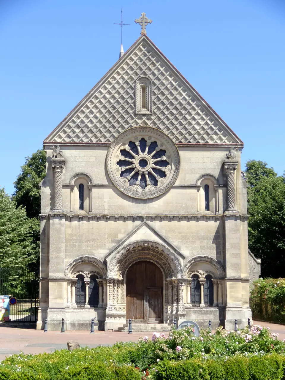 Trie-Château (60), église Sainte-Marie-Madeleine, façade occidentale 4