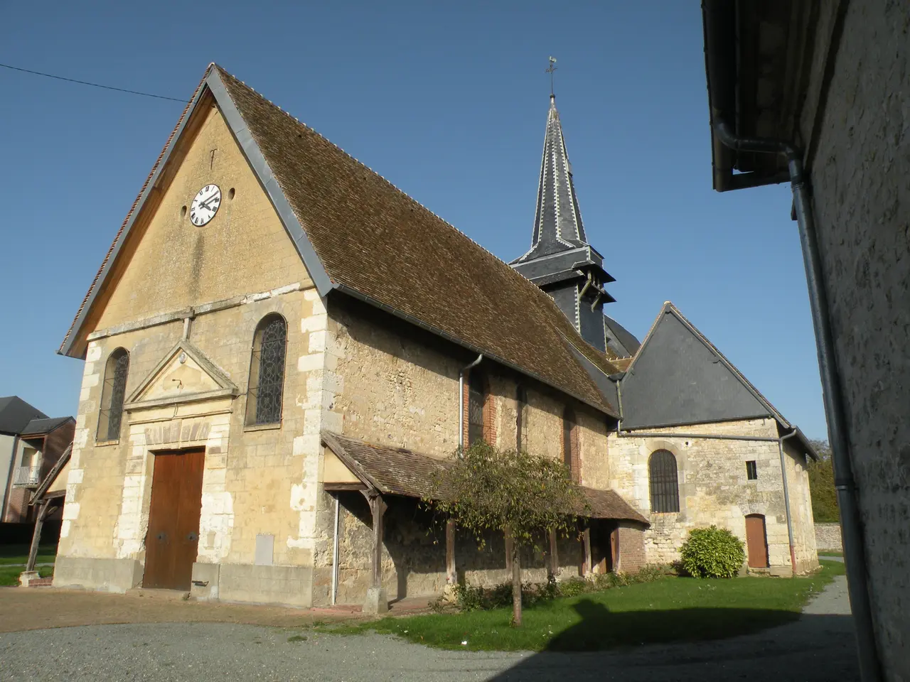 Troissereux église 2