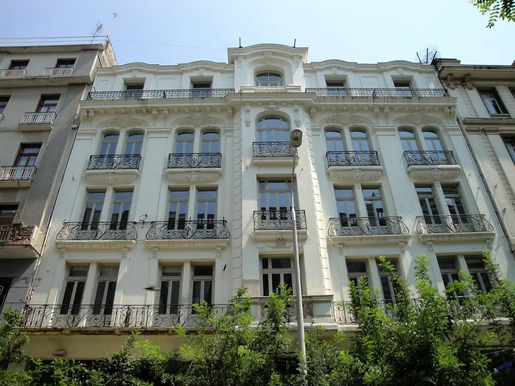At Venizelou str.
