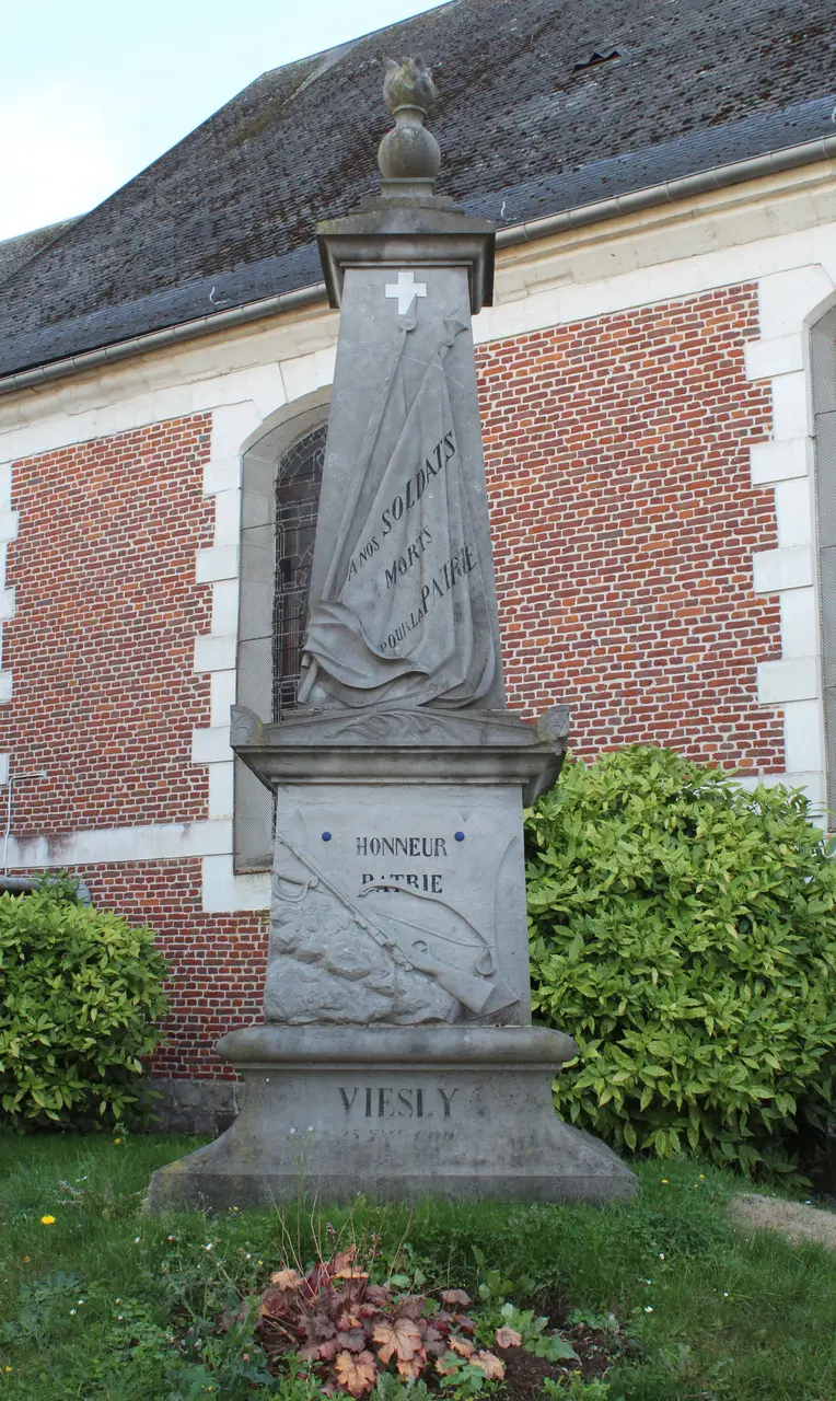 Viesly Monument 1