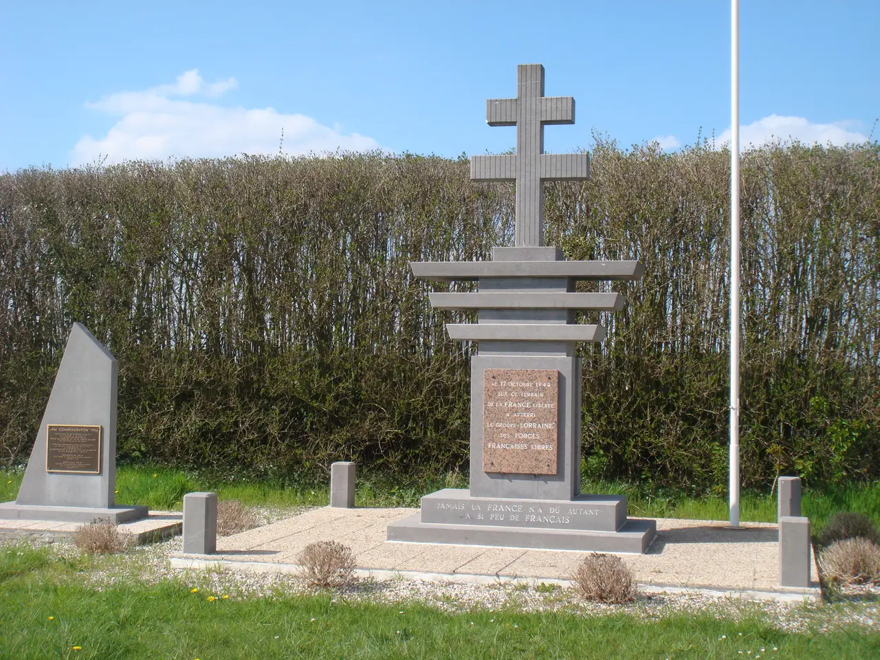 Vitry en Artois (62) Monument Groupe Lorraine