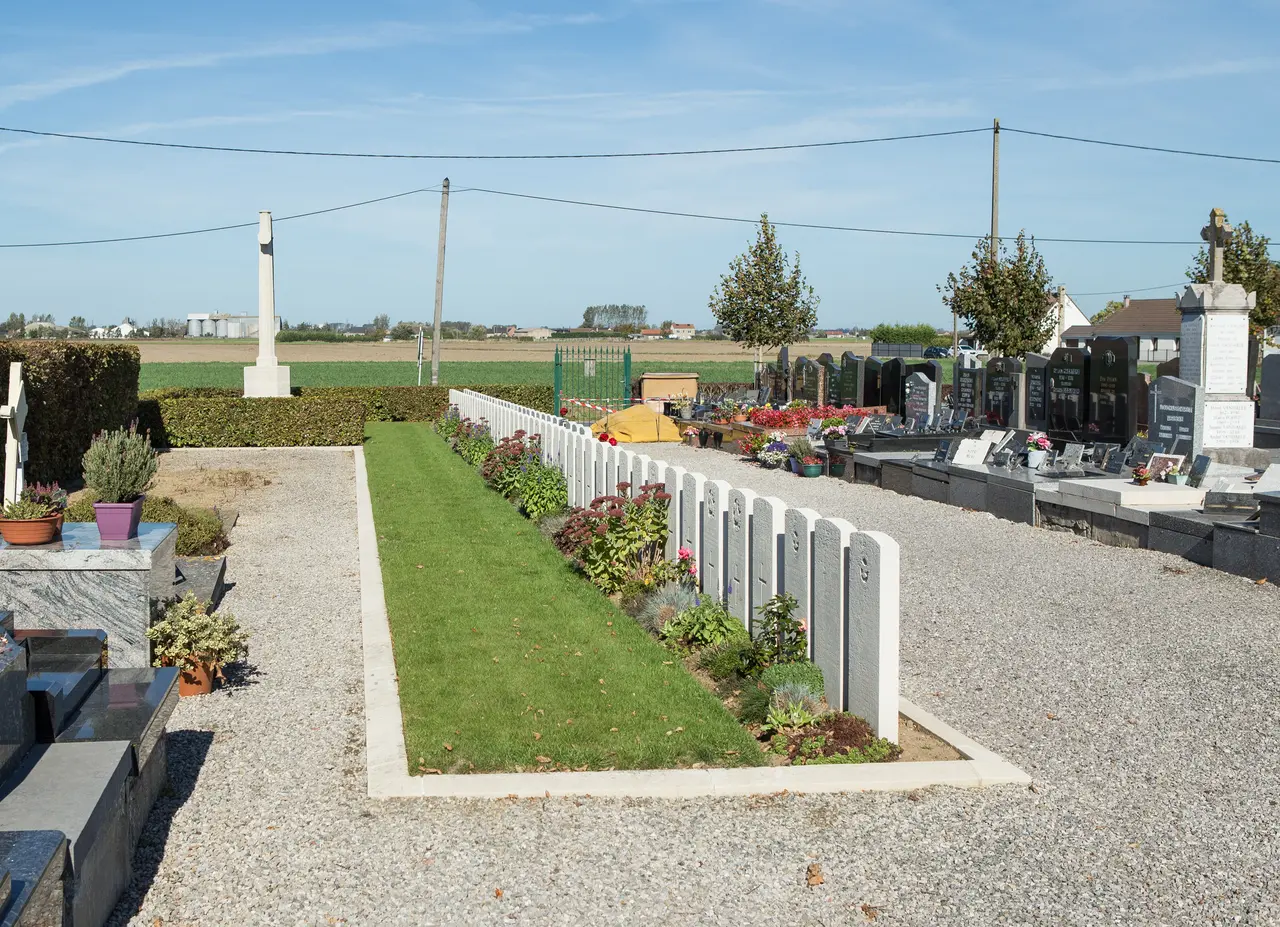 Warhem Communal Cemetery -1 (4)
