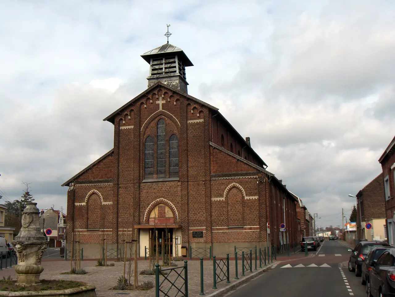 Église catholique Saint-Clément, rue Clément Béthune, Wasquehal
