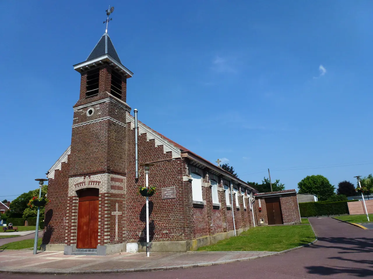 File:Wavrechain-sous-Denain (Nord, Fr) église.JPG