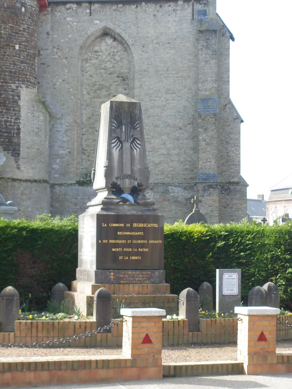 Zegerscappel - Monument aux morts