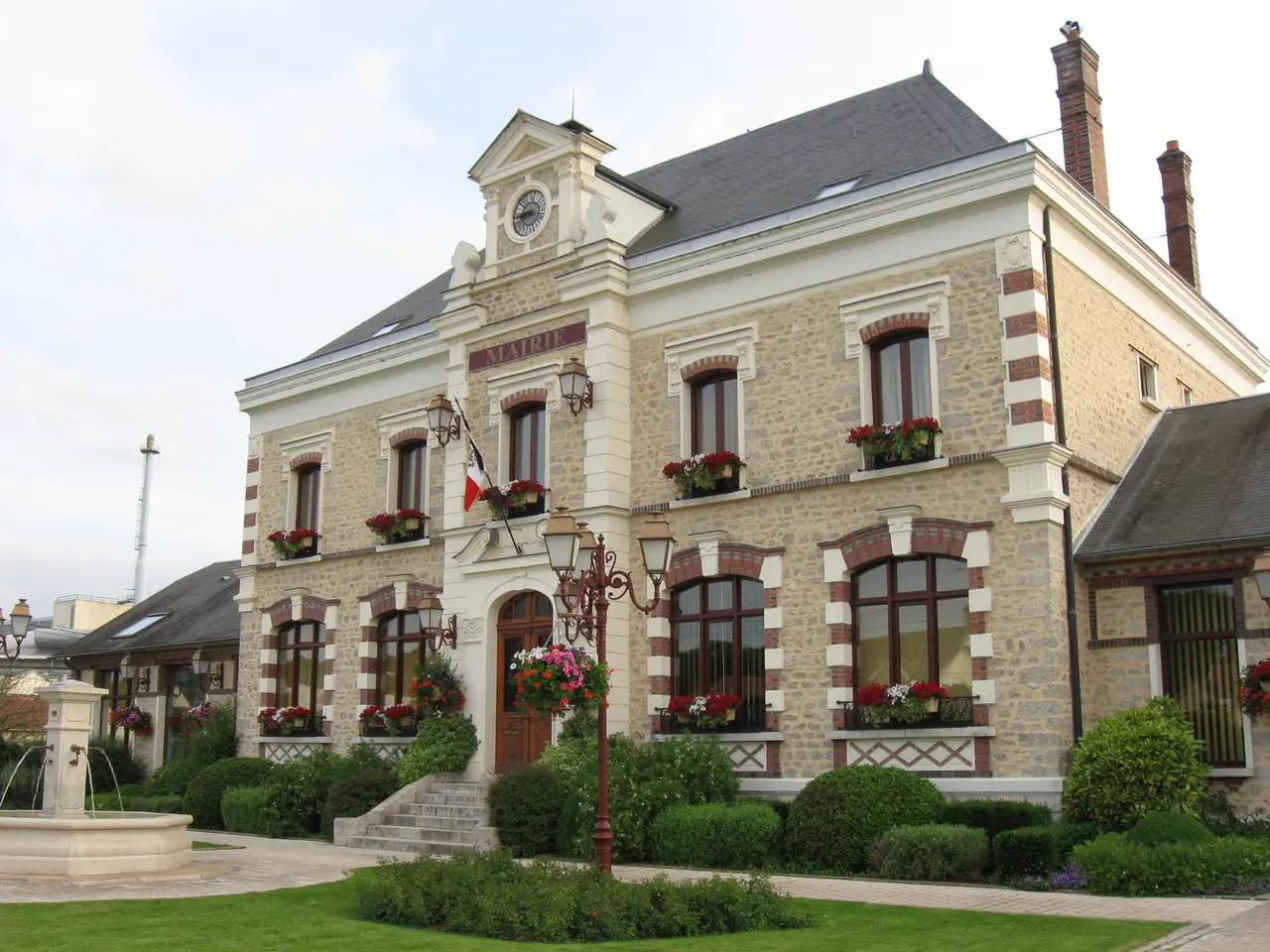Bagneaux-sur-Loing mairie