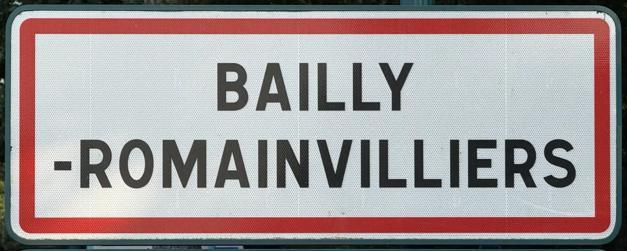 Panneau Entrée Bailly Romainvilliers Avenue Golfs - Bailly-Romainvilliers (FR77) - 2025-08-09 - 1