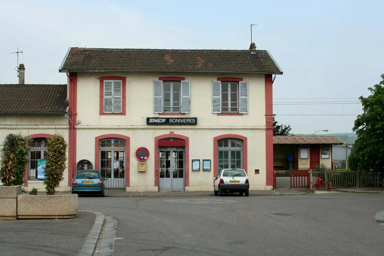 Bonnières-sur-Seine - Gare02