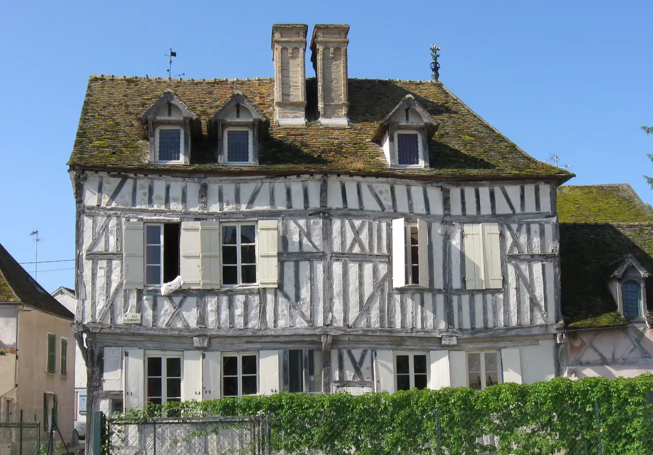 Bray-sur-Seine 10 rue des Remparts