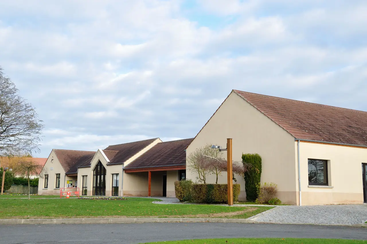 Chauffry Mairie depuis 1993 et salle des fêtes