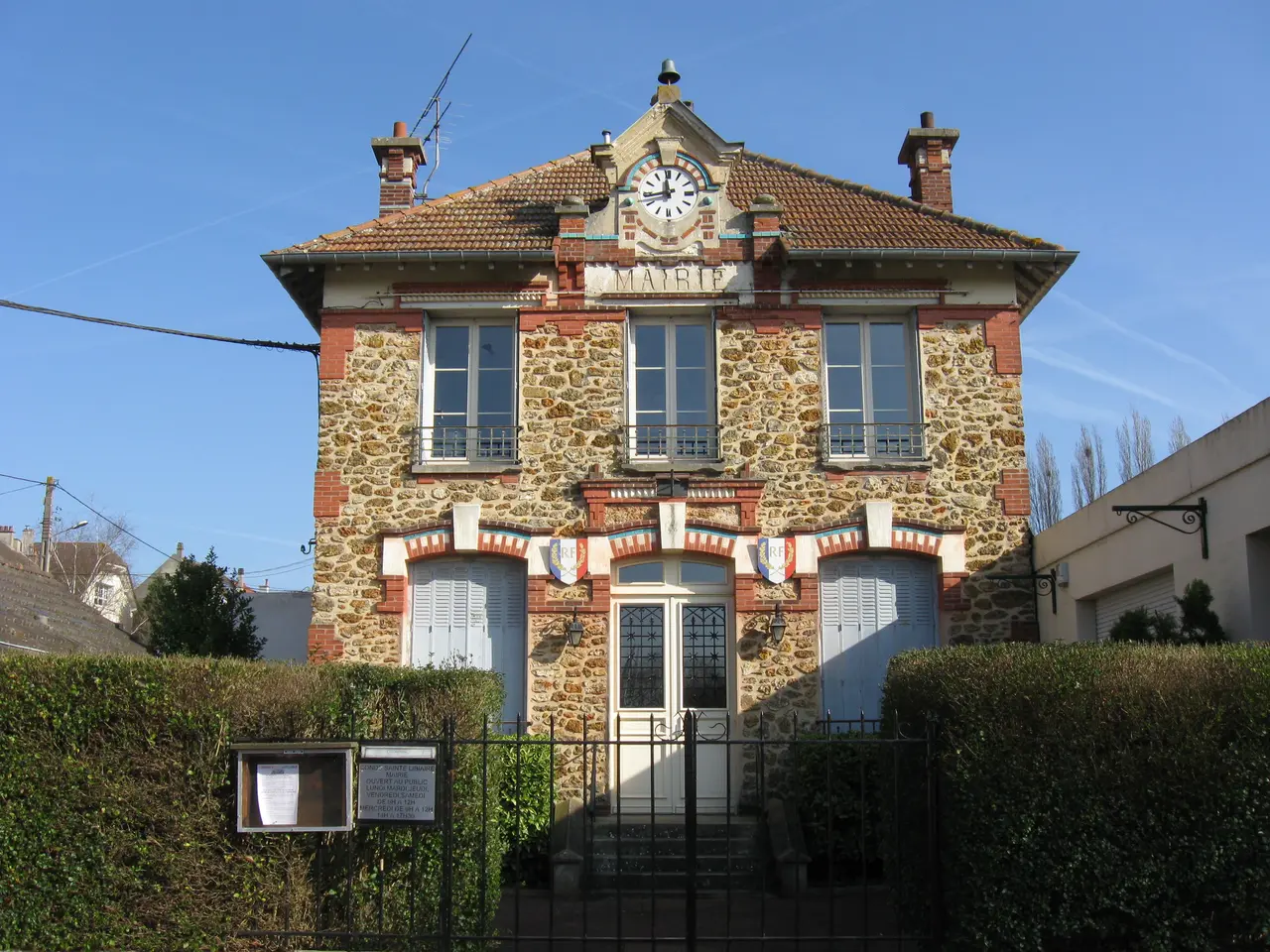 Condé-Sainte-Libiaire mairie