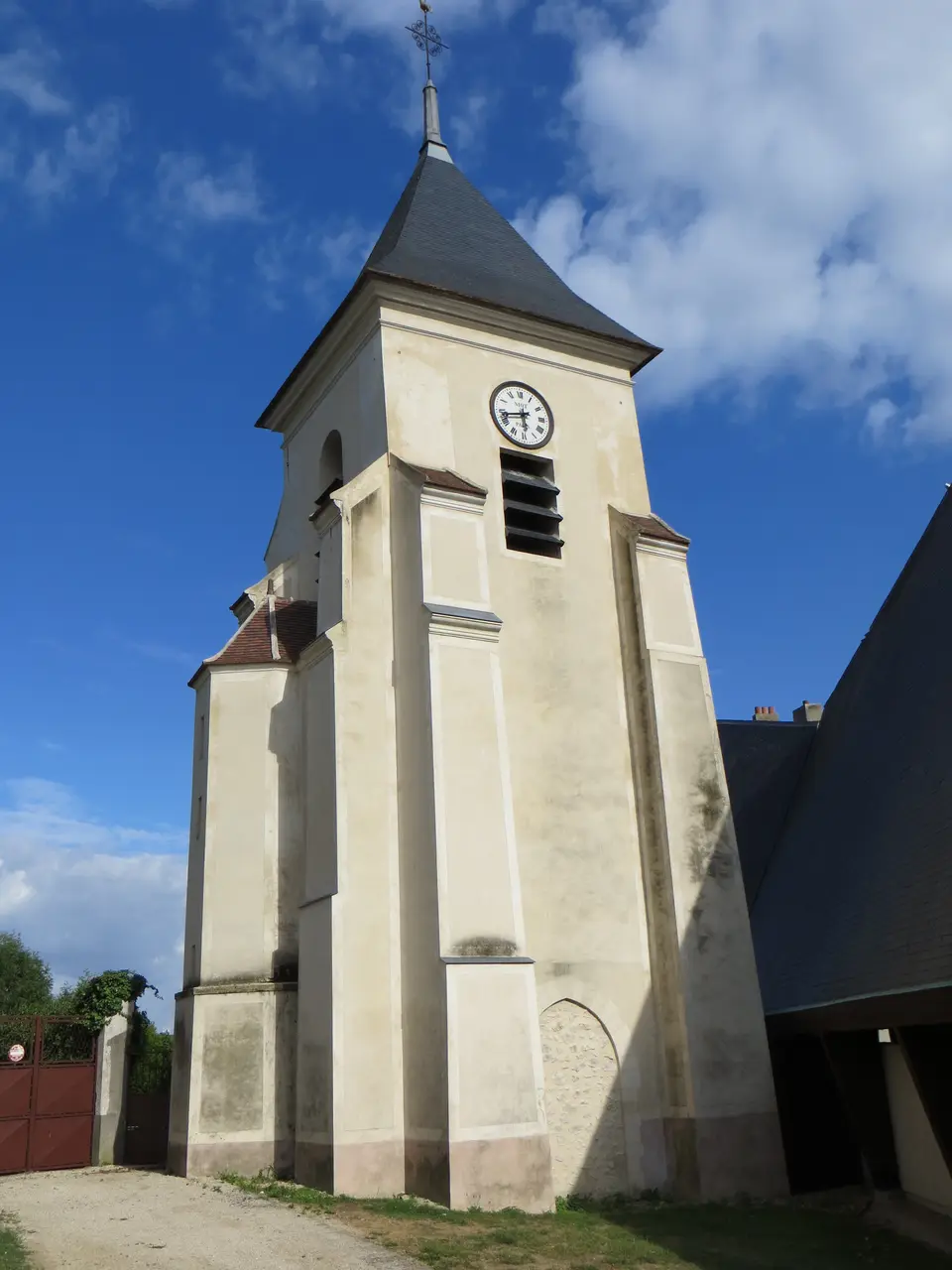 Dampmart - Église Saint-Médard-et-Sainte-Anne
