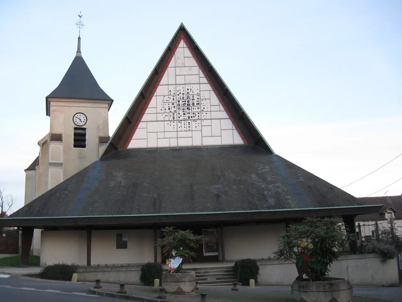 Dampmart église